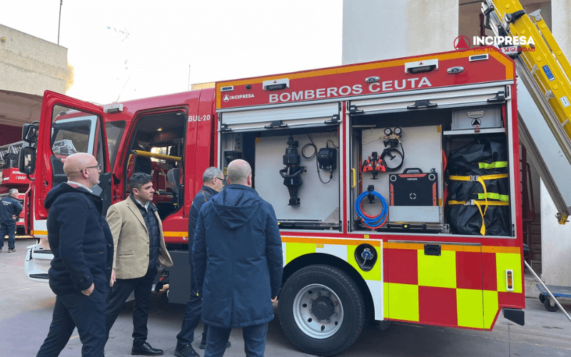 fabricacion vehiculo de bomberos ceuta